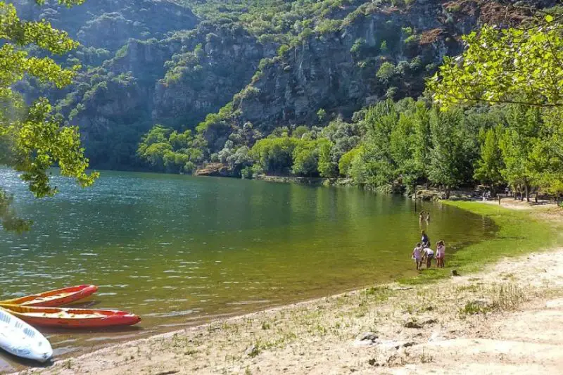 Piscina Natural De Sotoserrano