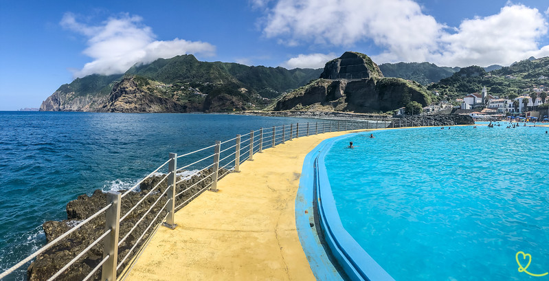 Praia Area Da Cruz